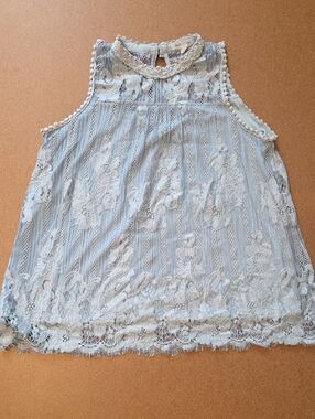 Sleeveless Lace Overlay Tank Top - Light Blue